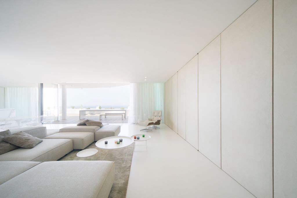 Luxury 3-bedroom penthouse with a large terrace and spectacular views in Altea Hills
