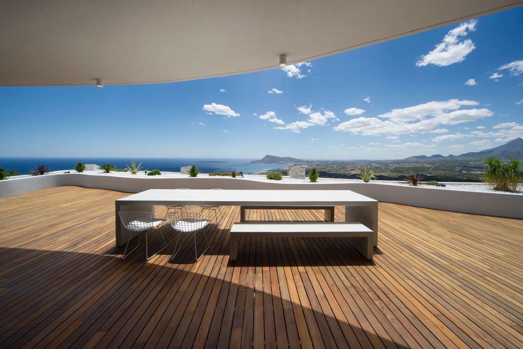 Luxury 3-bedroom penthouse with a large terrace and spectacular views in Altea Hills