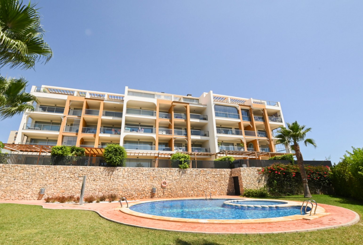 3-bedroom penthouse on the beachfront of Playa del Paradis for sale in Villajoyosa