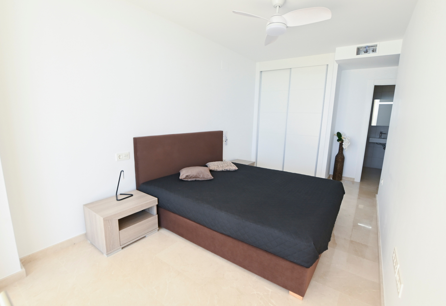 3-bedroom penthouse on the beachfront of Playa del Paradis for sale in Villajoyosa