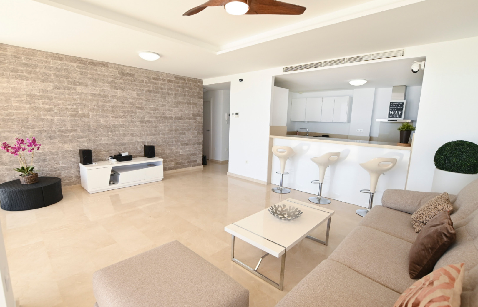 3-bedroom penthouse on the beachfront of Playa del Paradis for sale in Villajoyosa