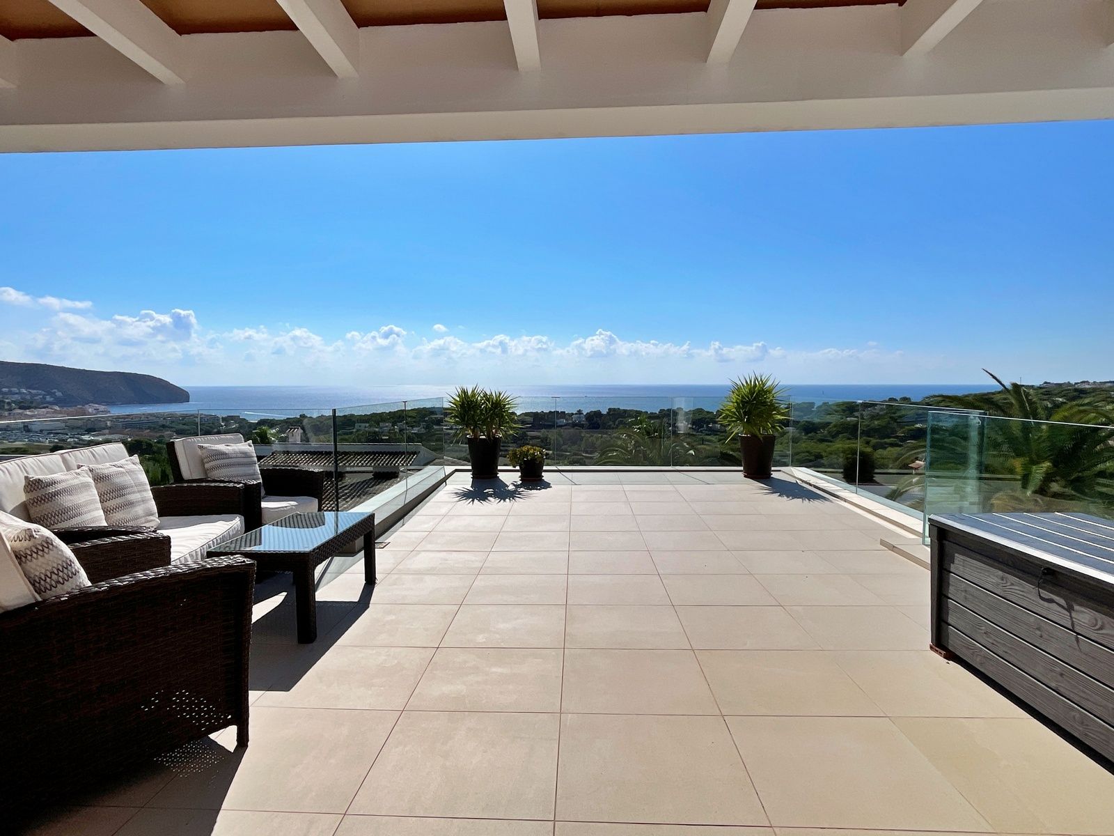 Villa met zeezicht te koop in Moraira