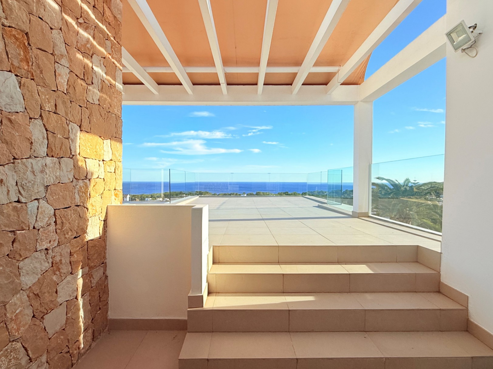 Villa met zeezicht te koop in Moraira