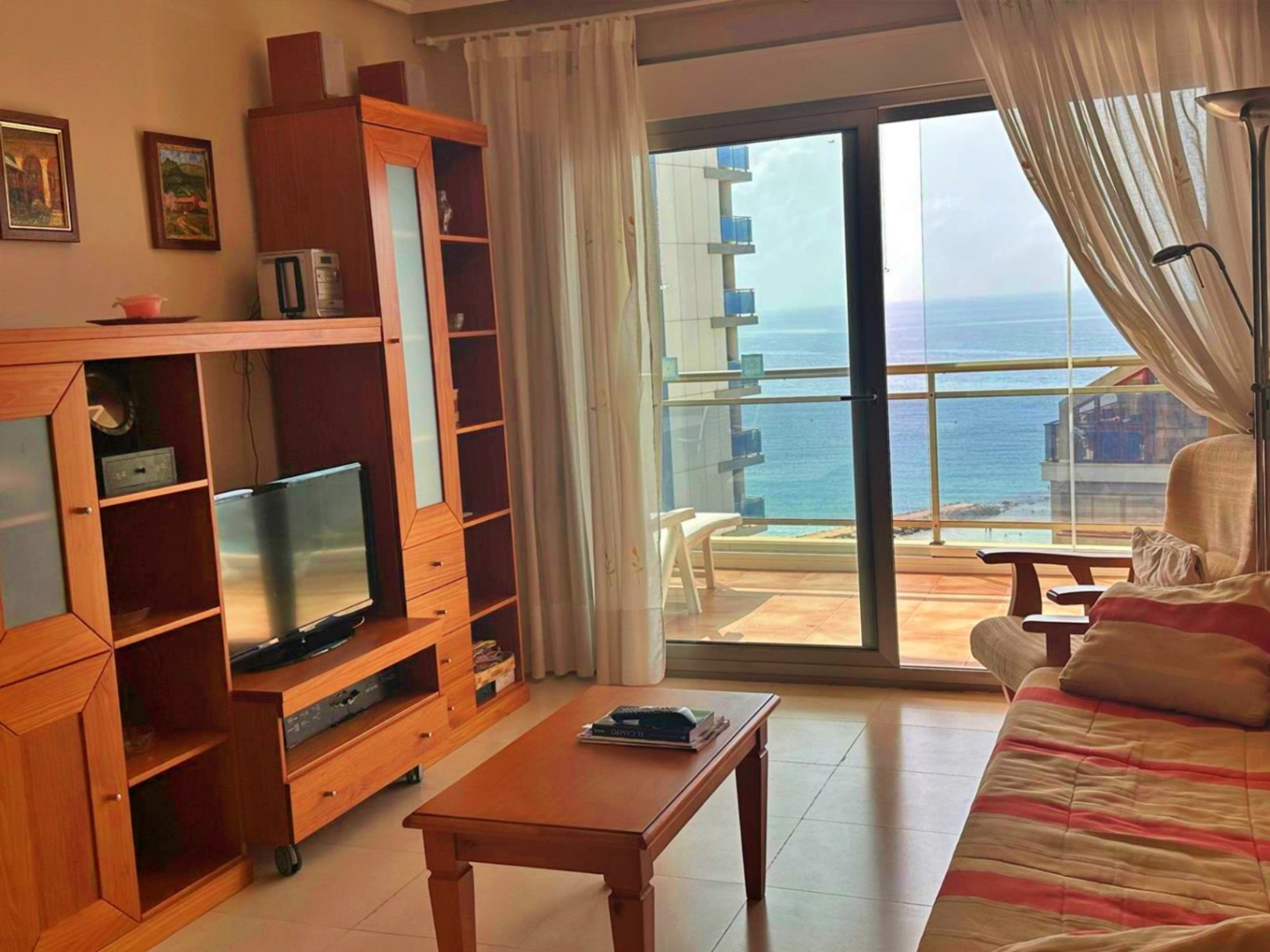 Apartment for sale in Calpe, Steps from Arenal Beach