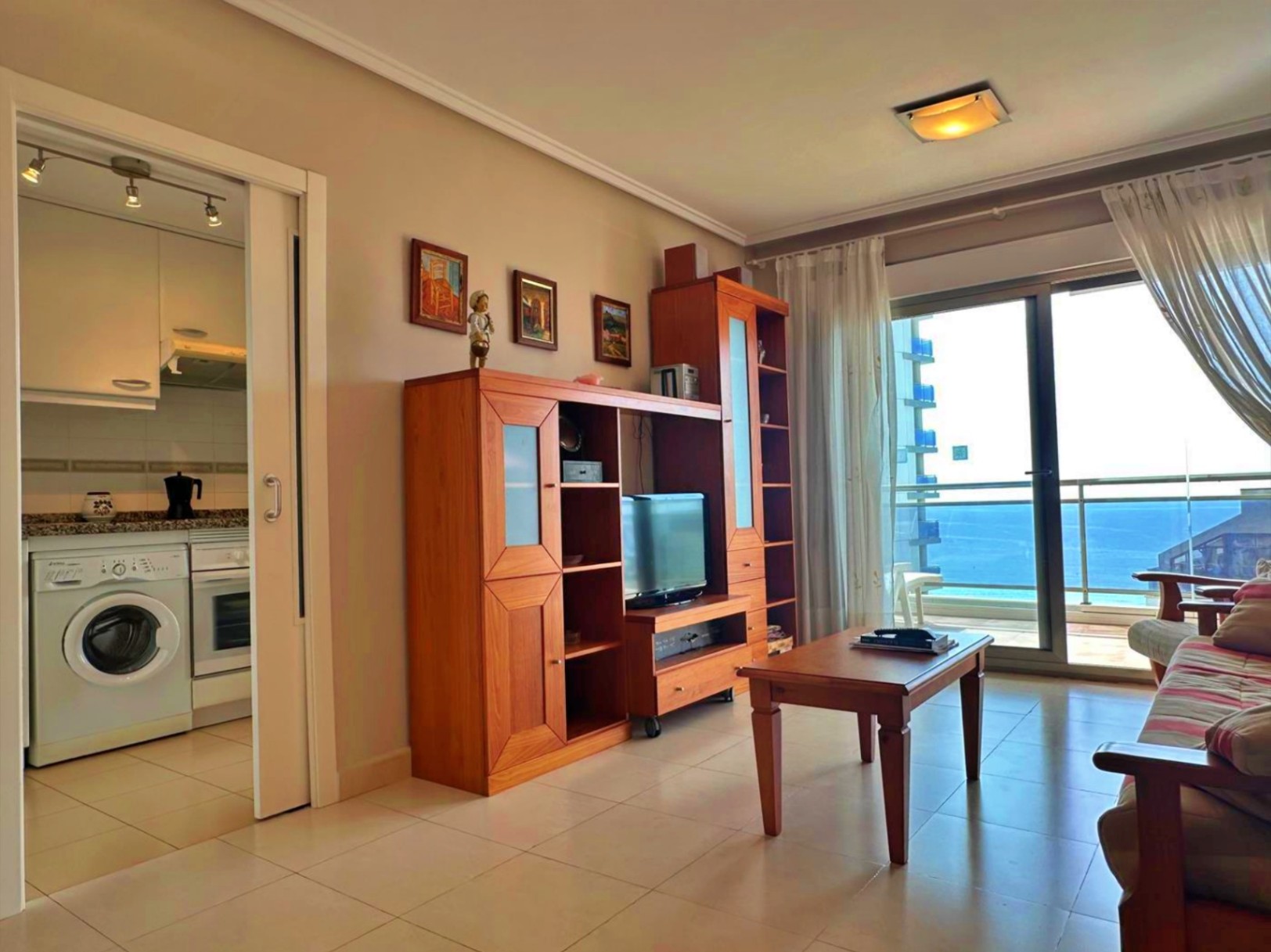Apartment for sale in Calpe, Steps from Arenal Beach