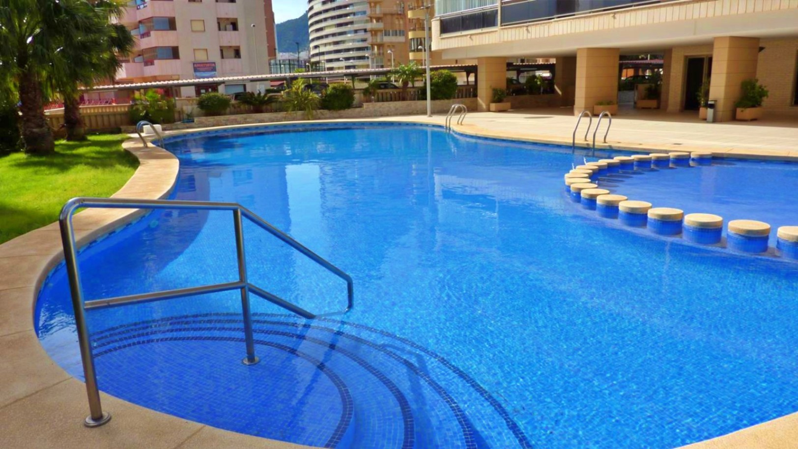 Apartment for sale in Calpe, Steps from Arenal Beach