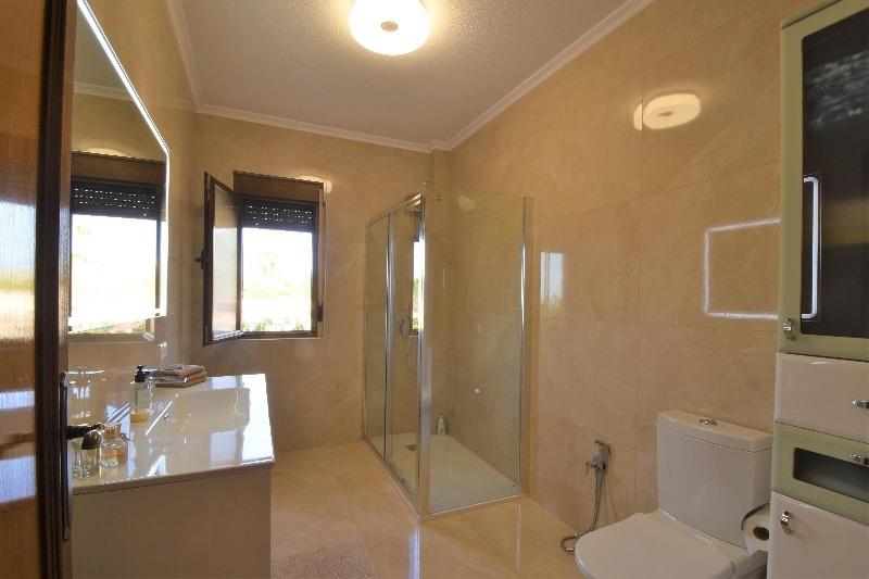 Spacious luxury villa for sale with 5 bedrooms and pool in Ciudad Quesada