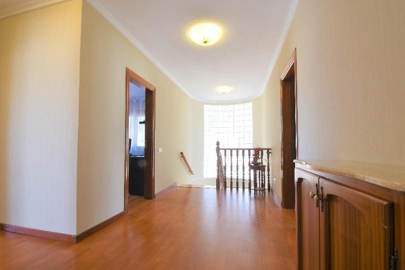 Spacious luxury villa for sale with 5 bedrooms and pool in Ciudad Quesada