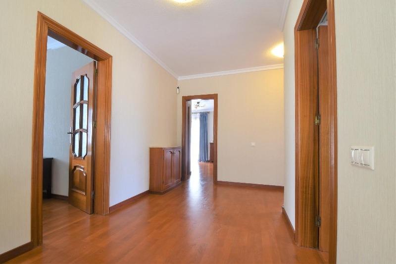 Spacious luxury villa for sale with 5 bedrooms and pool in Ciudad Quesada