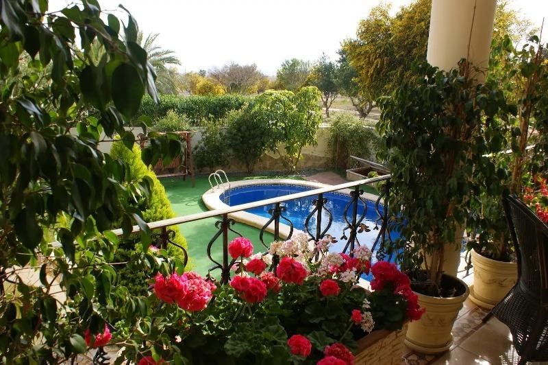 Spacious luxury villa for sale with 5 bedrooms and pool in Ciudad Quesada