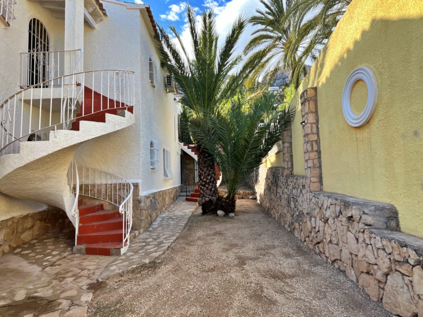 Detached Villa with Sea & Peñon Views for sale in Calpe