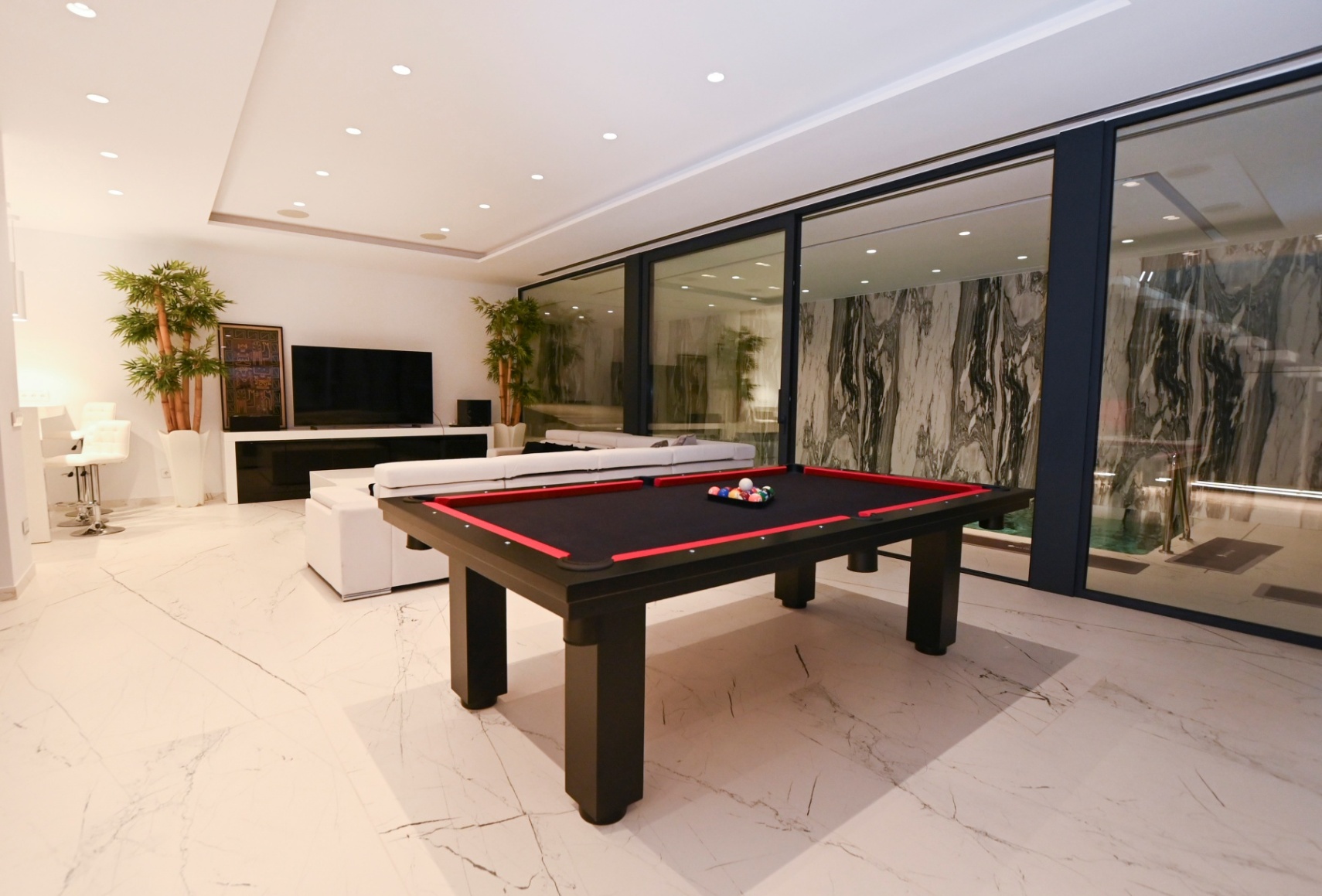 Luxury Villa with Panoramic Sea & Peñón de Ifach Views