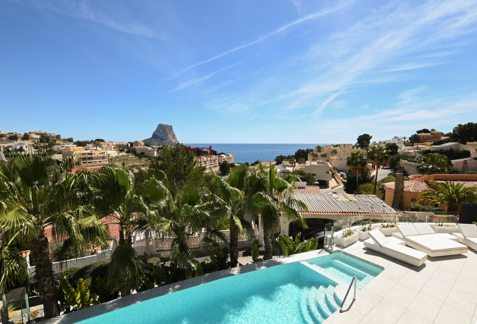 Luxury Villa with Panoramic Sea & Peñón de Ifach Views