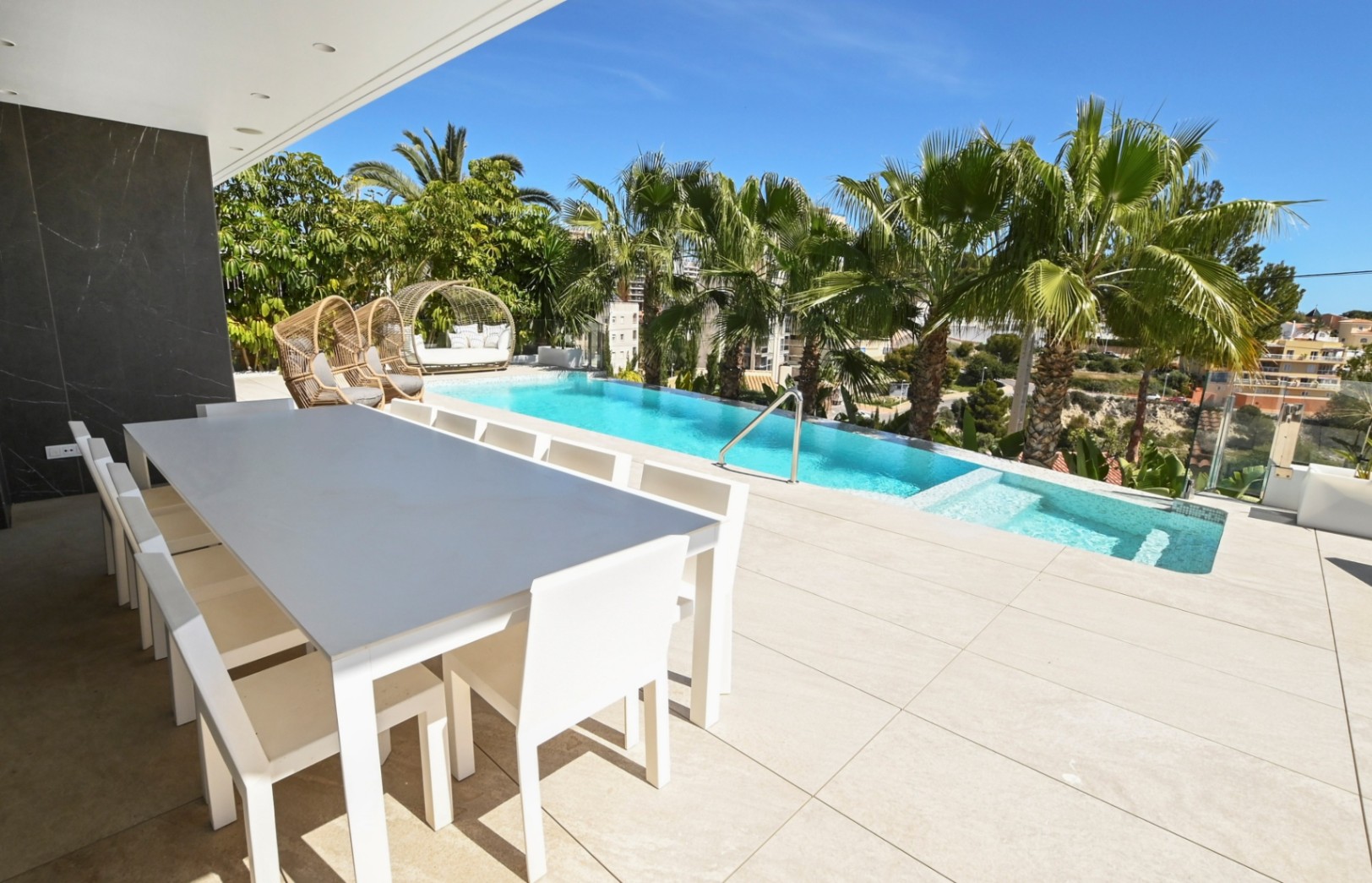 Luxury Villa with Panoramic Sea & Peñón de Ifach Views