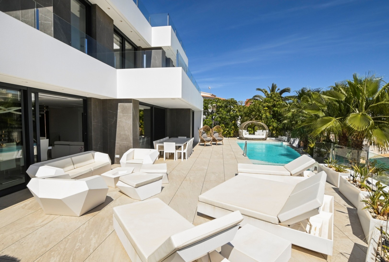 Luxury Villa with Panoramic Sea & Peñón de Ifach Views