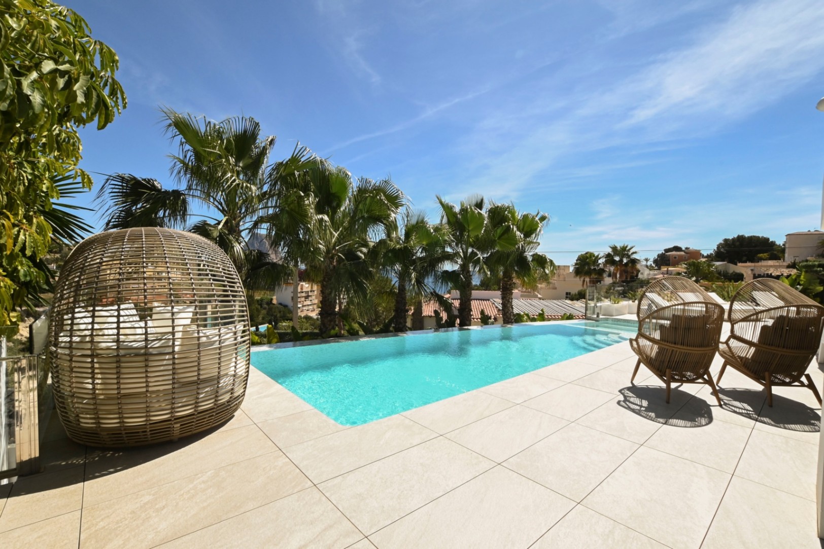 Luxury Villa with Panoramic Sea & Peñón de Ifach Views
