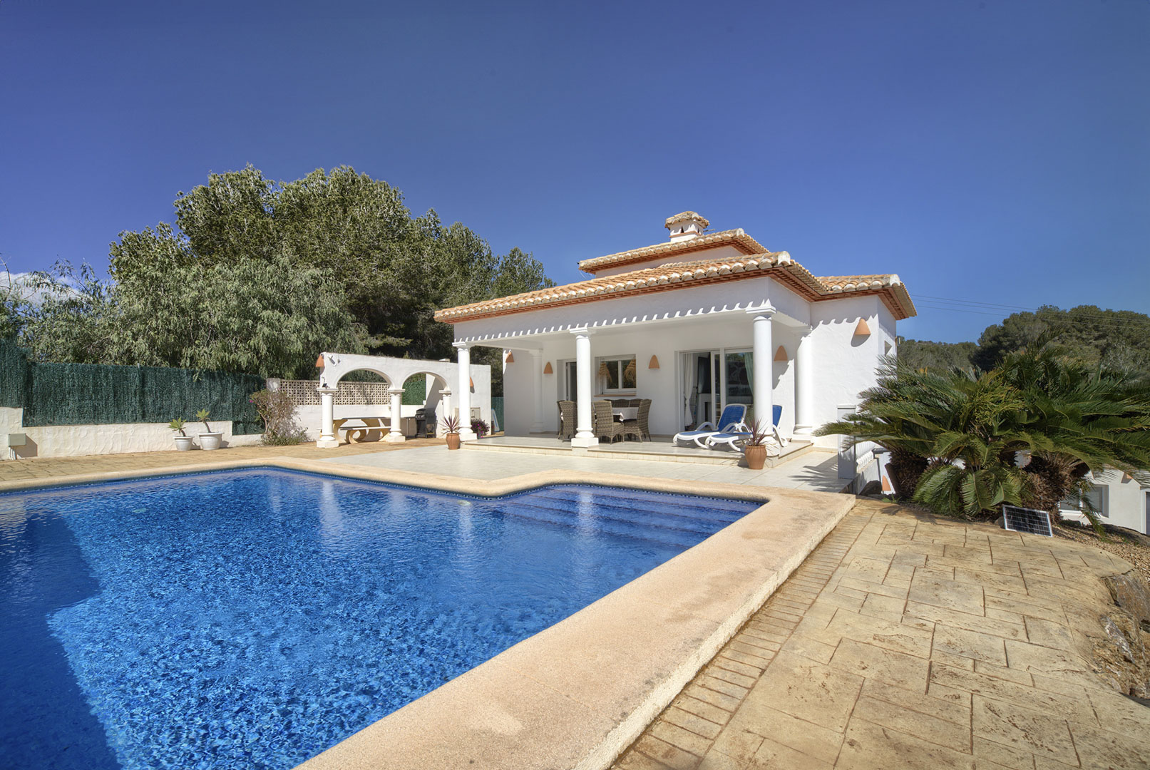 Villa de 5 chambres orientée sud à vendre à Javea