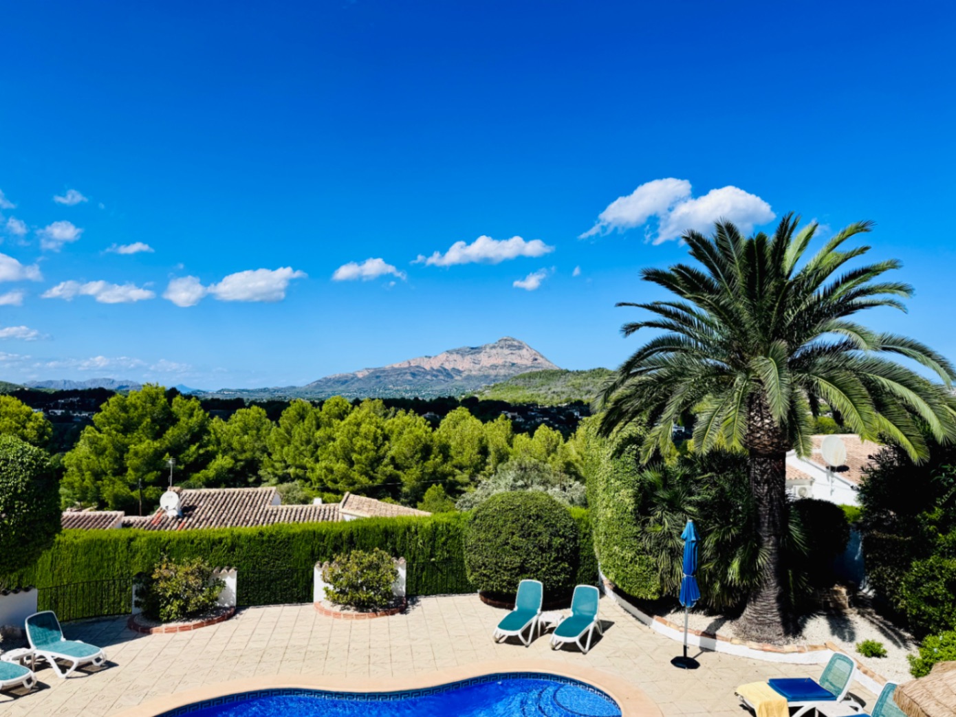 Villa for sale Javea with Montgó Views