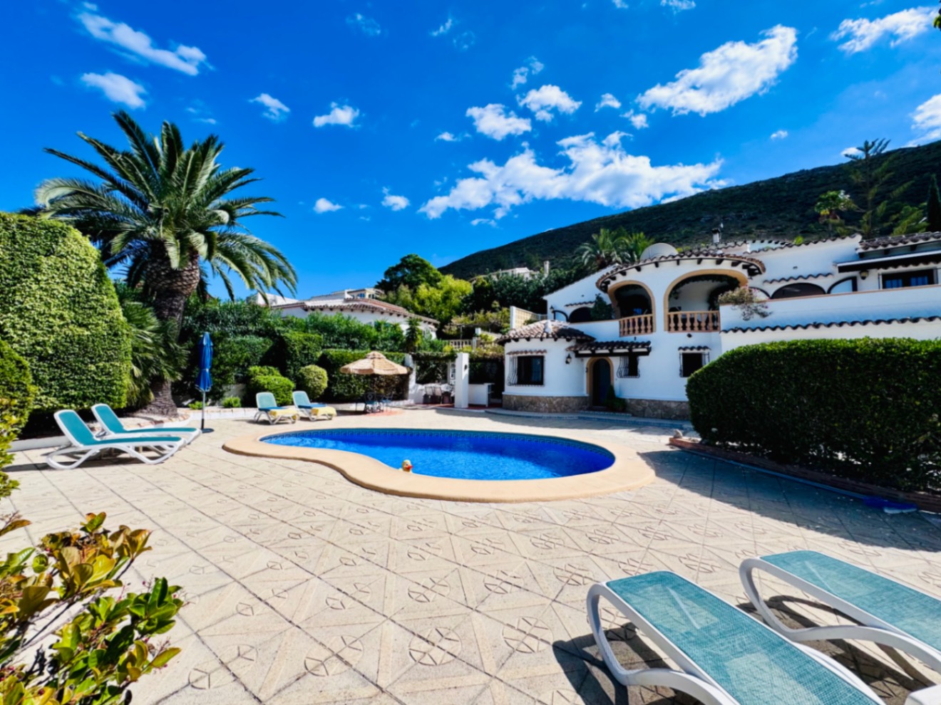 Villa for sale Javea with Montgó Views