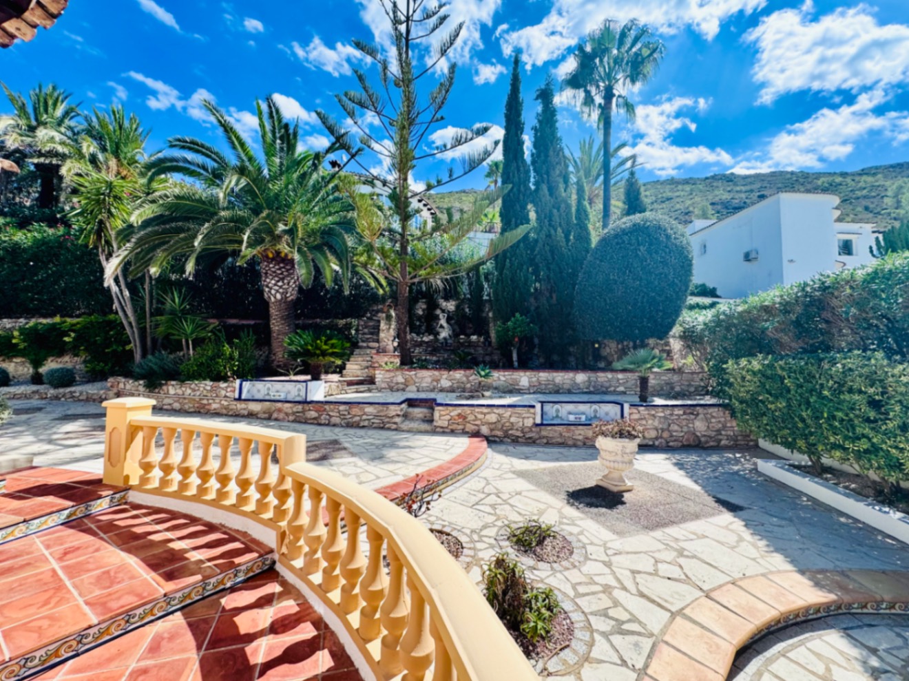 Villa for sale Javea with Montgó Views