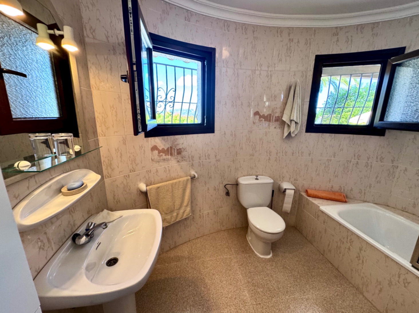 Villa for sale Javea with Montgó Views