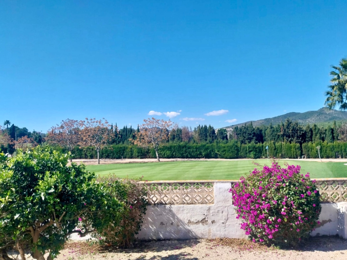 Villa en venta en Jávea con vistas al campo de golf.