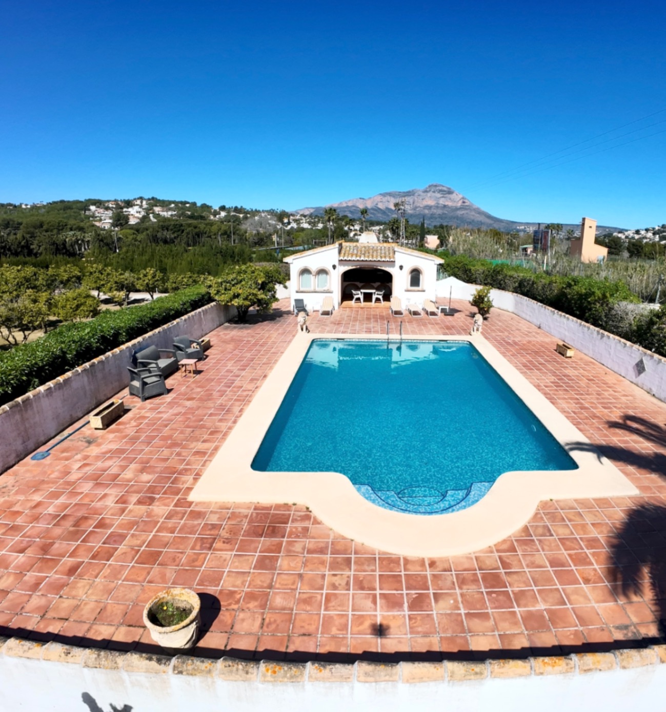 Villa en venta en Jávea con vistas al campo de golf.