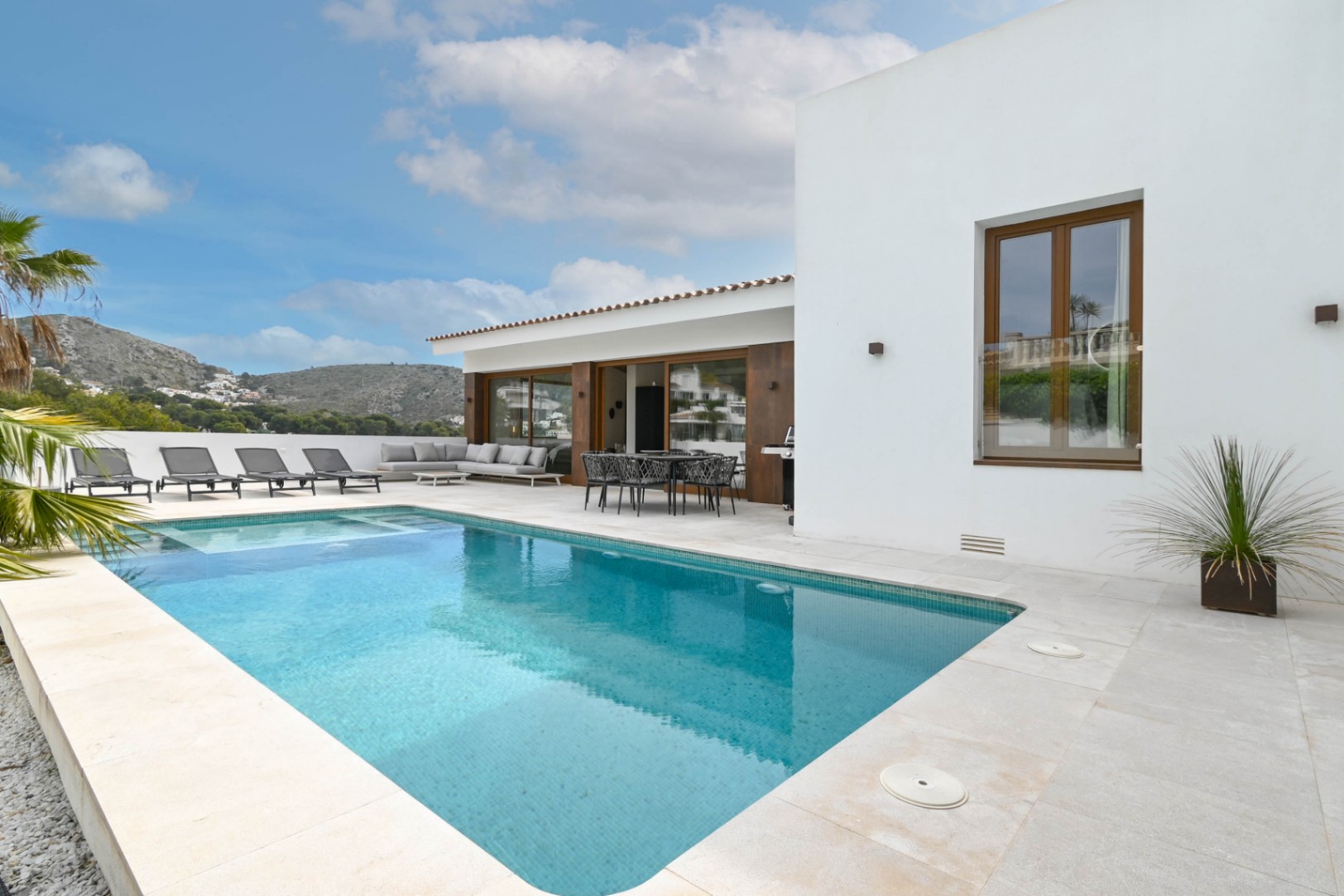 Villa for Sale in El Portet, Moraira