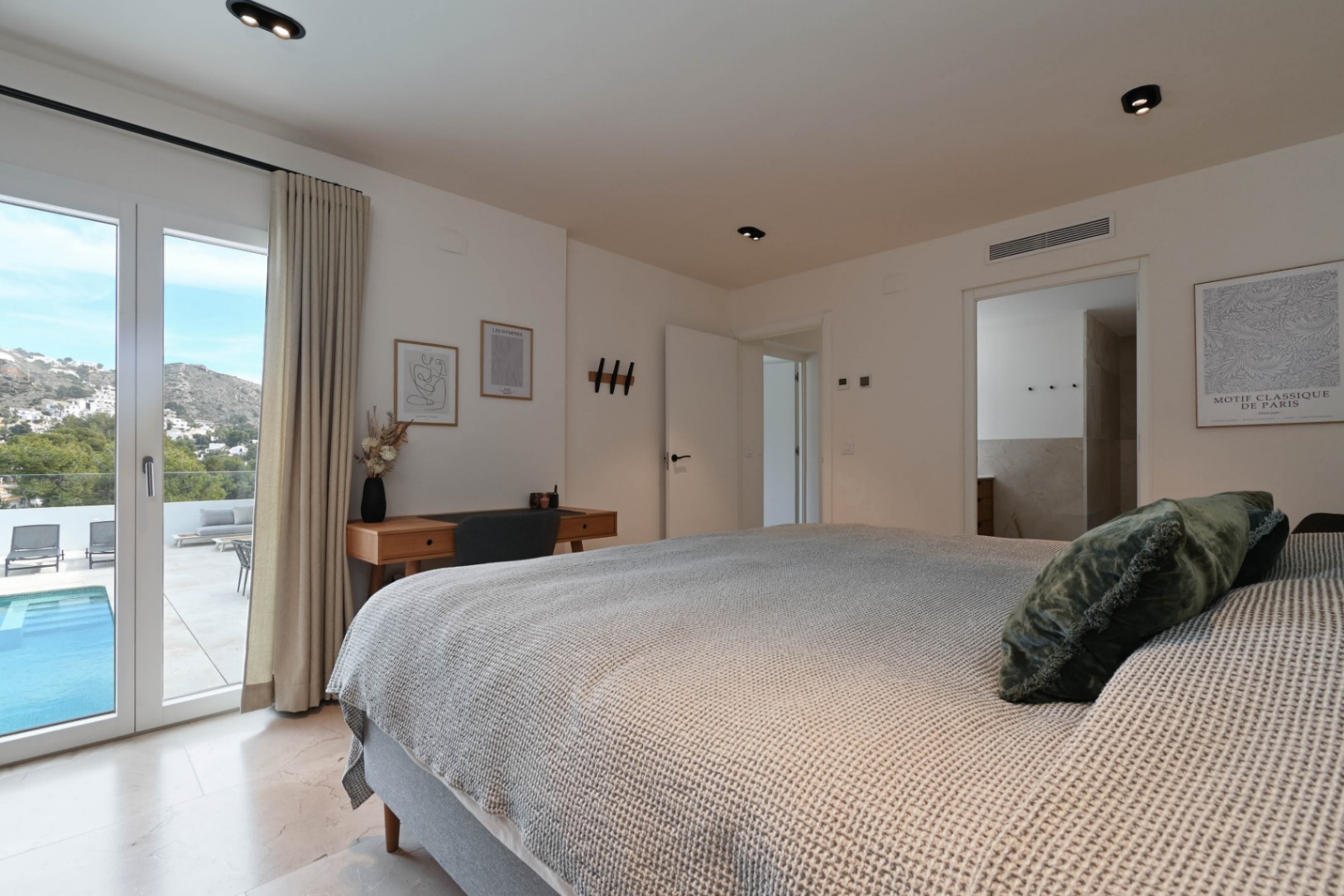 Villa for Sale in El Portet, Moraira