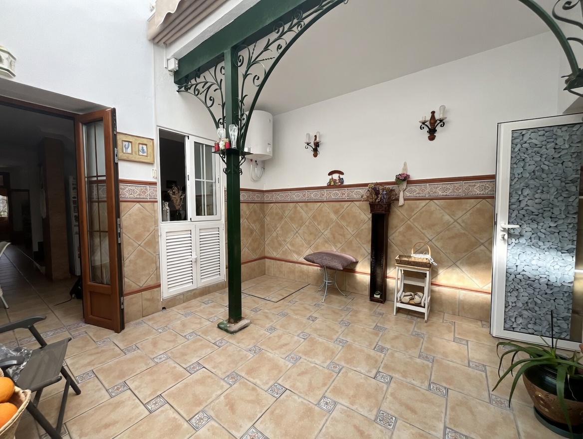 Reihenhaus mit Innenhof und Dachterrasse in der Altstadt von Calpe