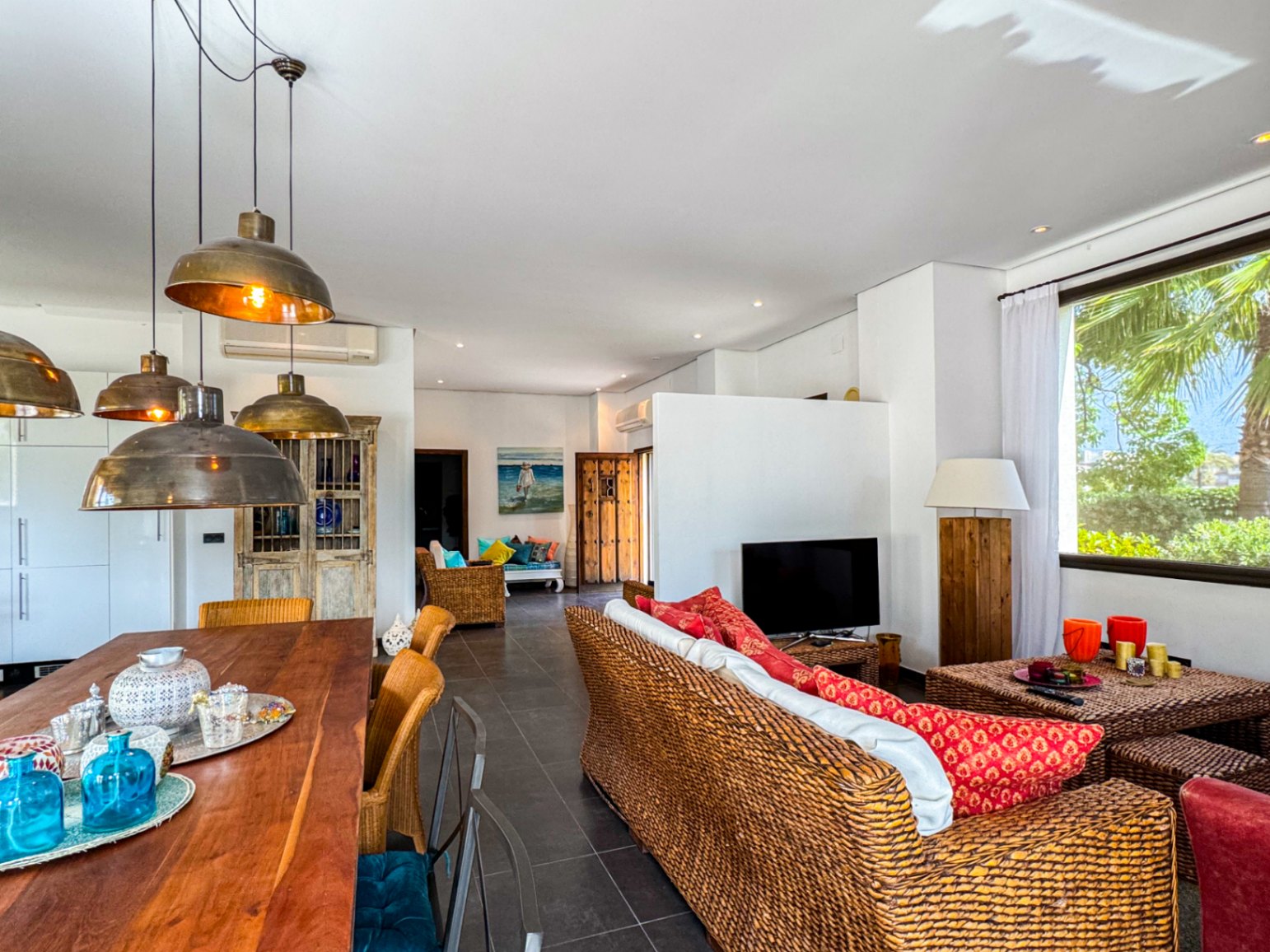 Modern villa for sale in Albir with 4 bedrooms and private pool