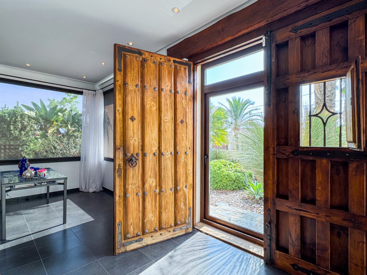 Modern villa for sale in Albir with 4 bedrooms and private pool