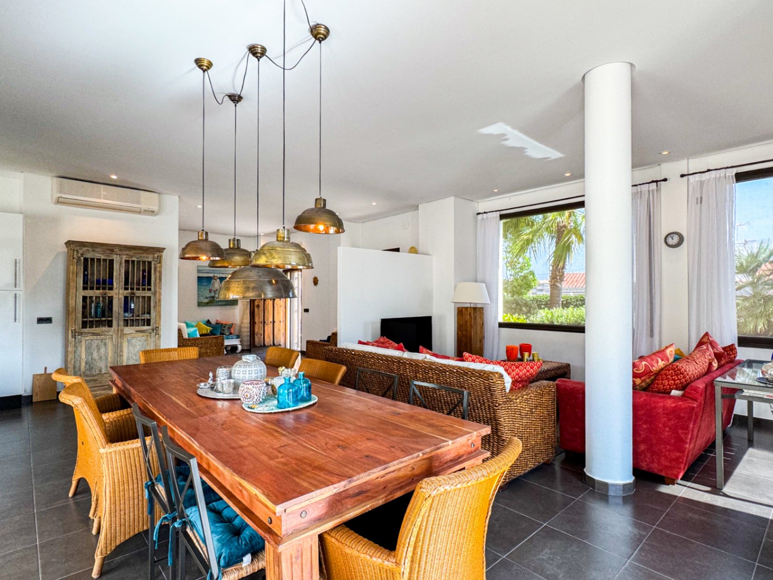 Modern villa for sale in Albir with 4 bedrooms and private pool