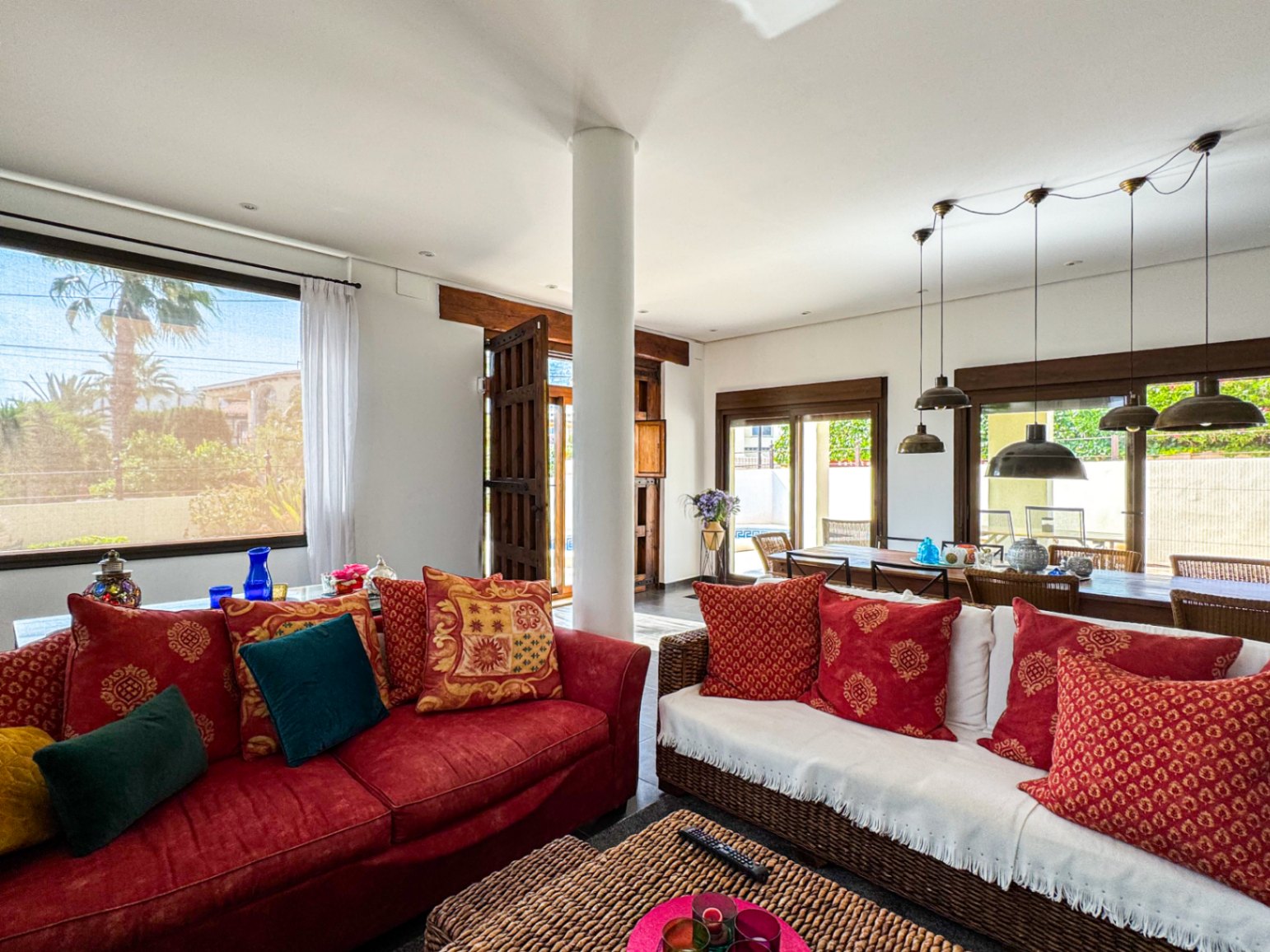 Modern villa for sale in Albir with 4 bedrooms and private pool