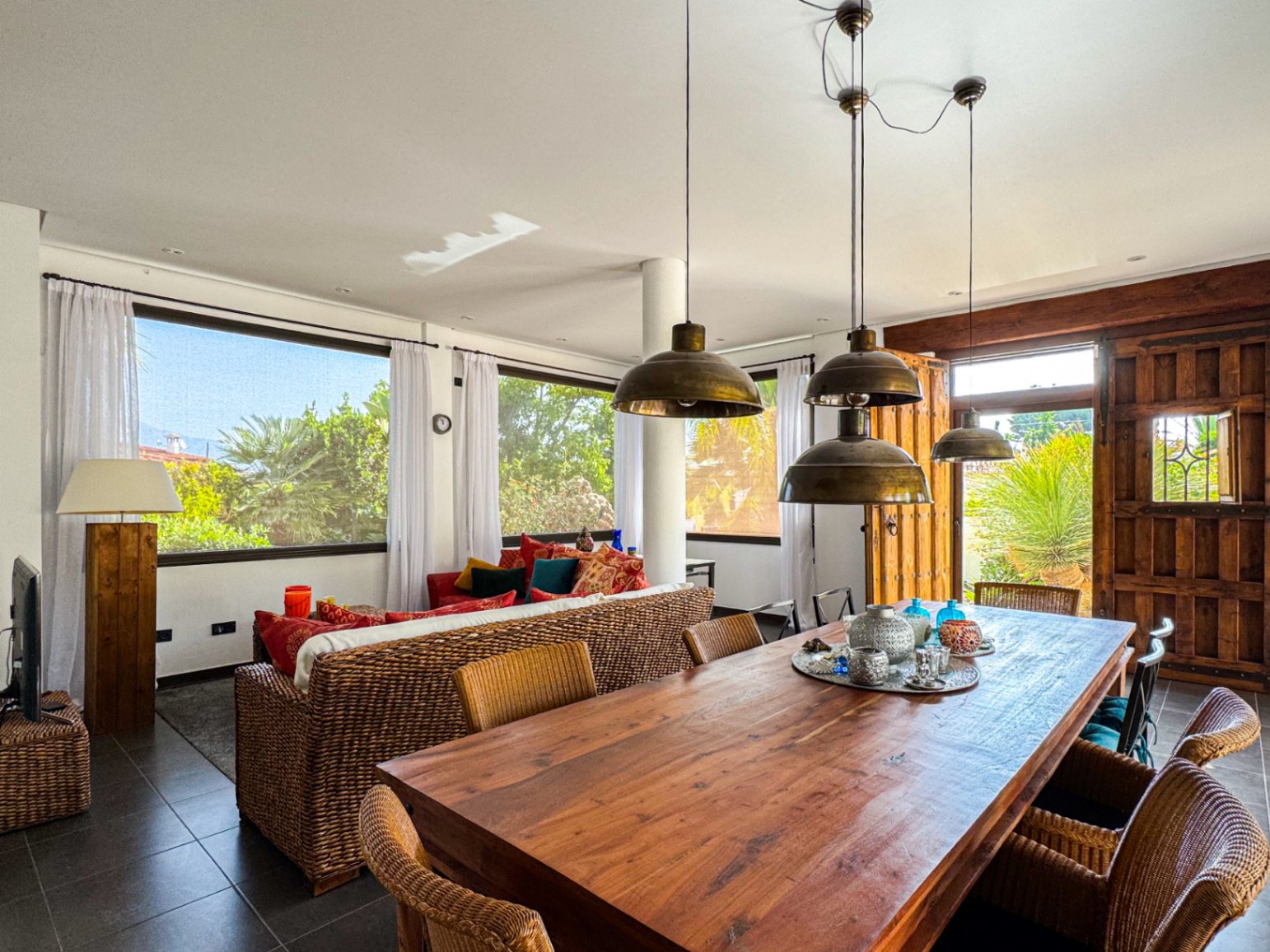 Modern villa for sale in Albir with 4 bedrooms and private pool