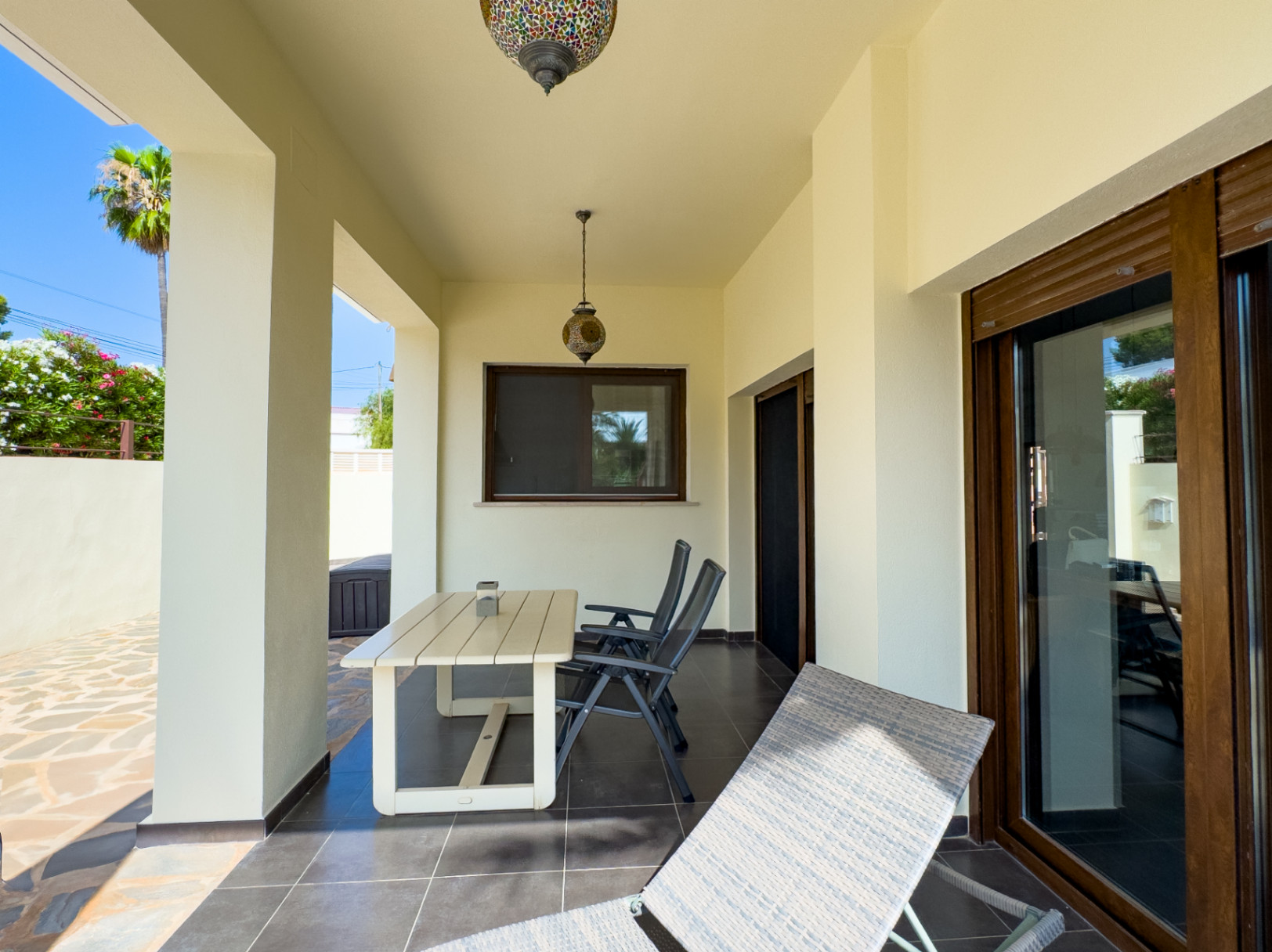 Modern villa for sale in Albir with 4 bedrooms and private pool