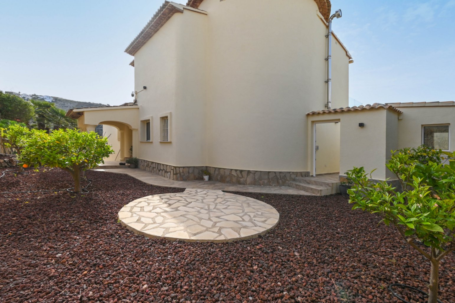 Villa con vista al mar en venta en Moraira, La Arnella