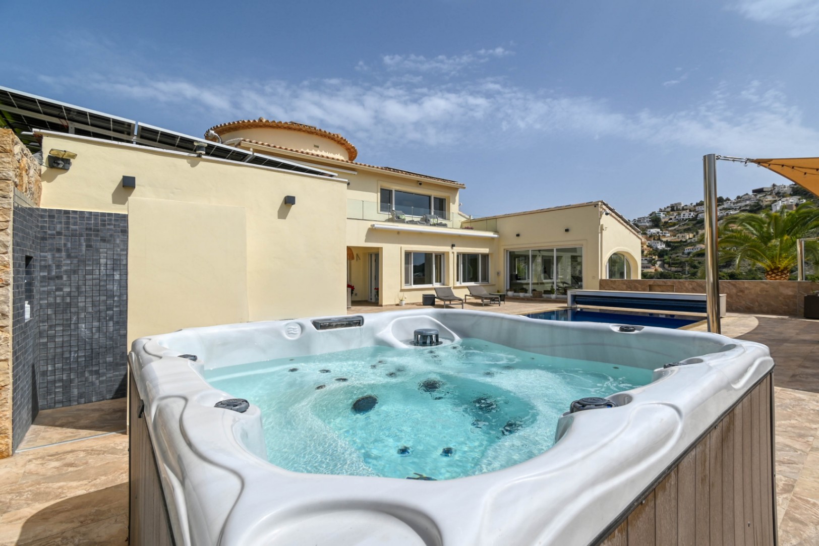 Villa con vista al mar en venta en Moraira, La Arnella