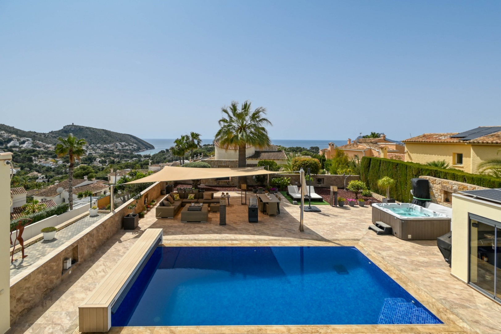 Villa con vista al mar en venta en Moraira, La Arnella