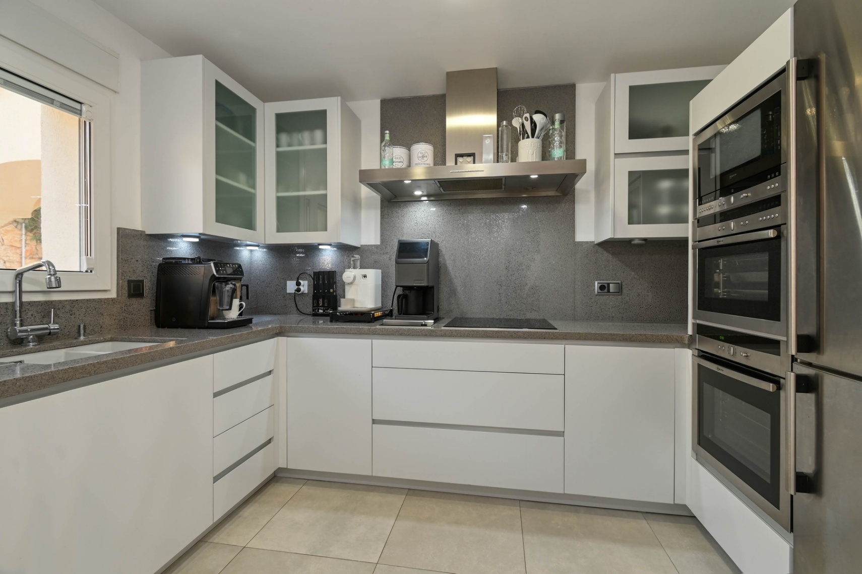 Villa con vista al mar en venta en Moraira, La Arnella