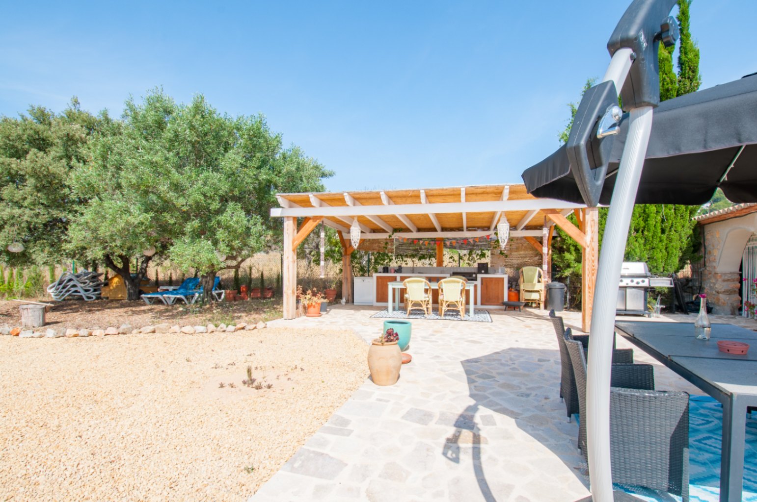 Propriété de campagne à vendre à Alcalalí avec vue sur la montagne
