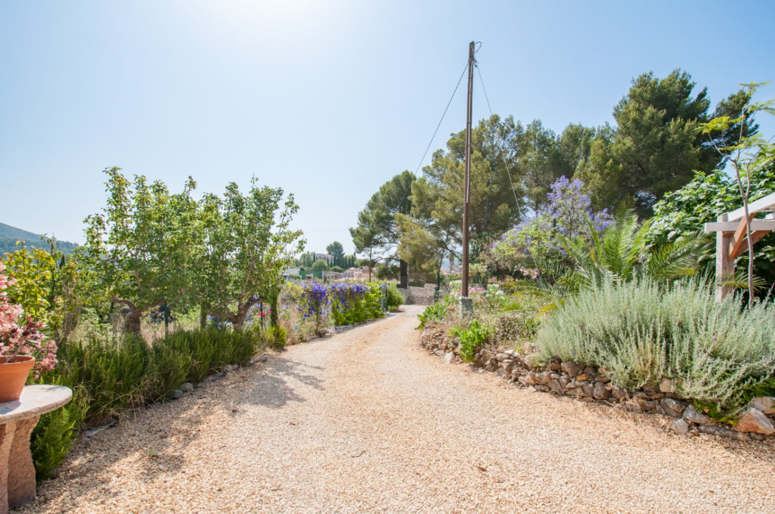 Propriété de campagne à vendre à Alcalalí avec vue sur la montagne