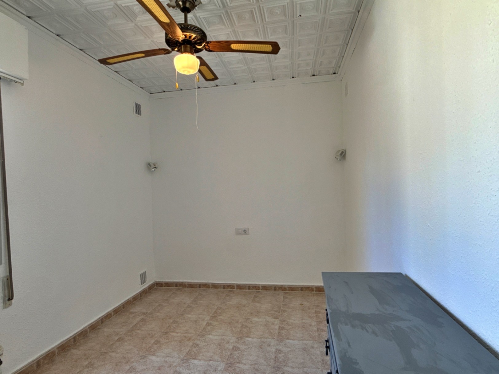 Villa with a spacious garden for sale in Calpe