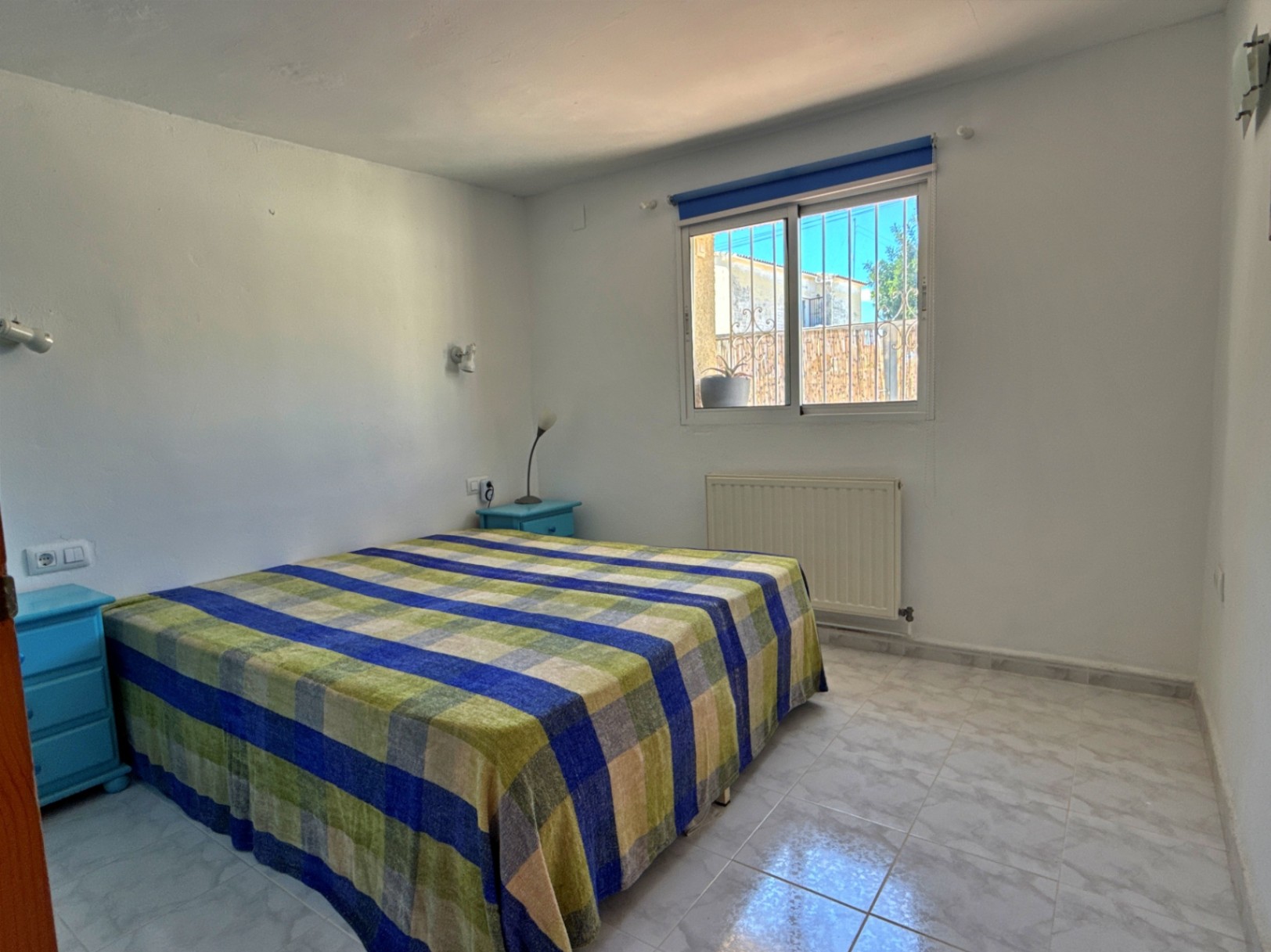 Villa with a spacious garden for sale in Calpe