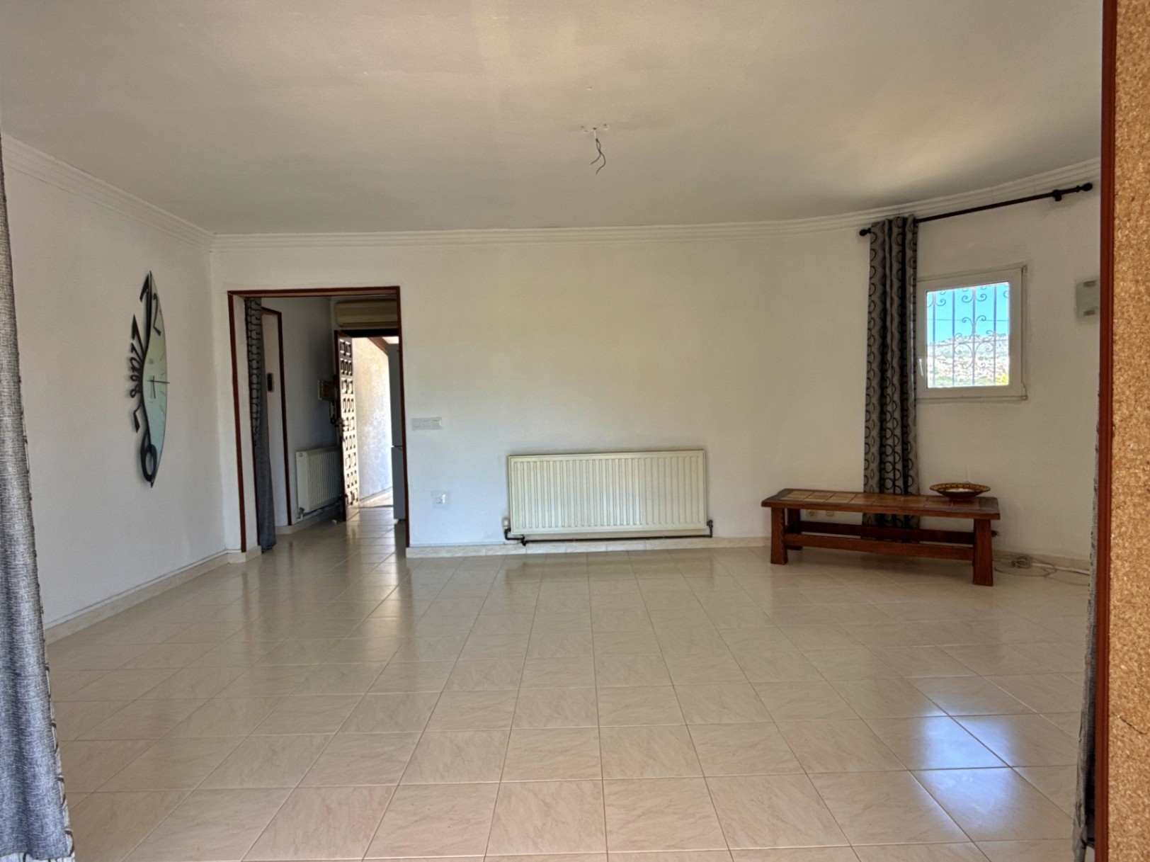 Villa with a spacious garden for sale in Calpe