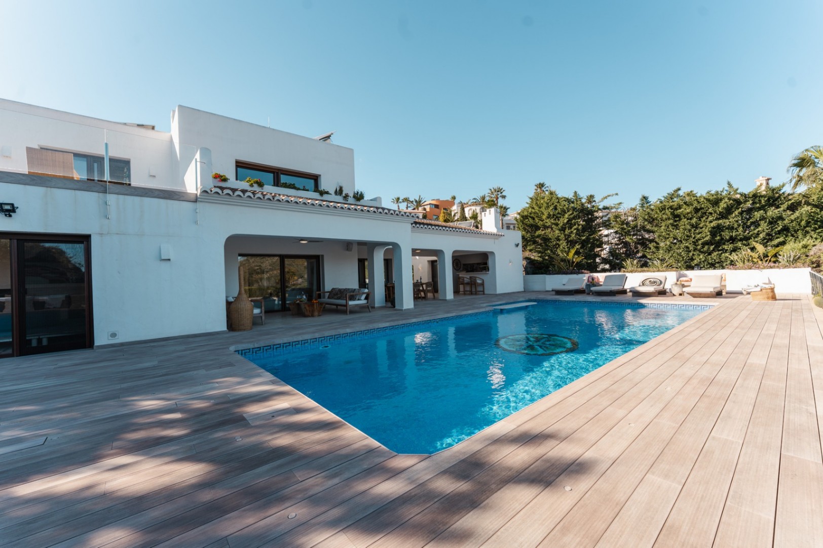 Ibicenco-style villa with sea views for sale in Moraira