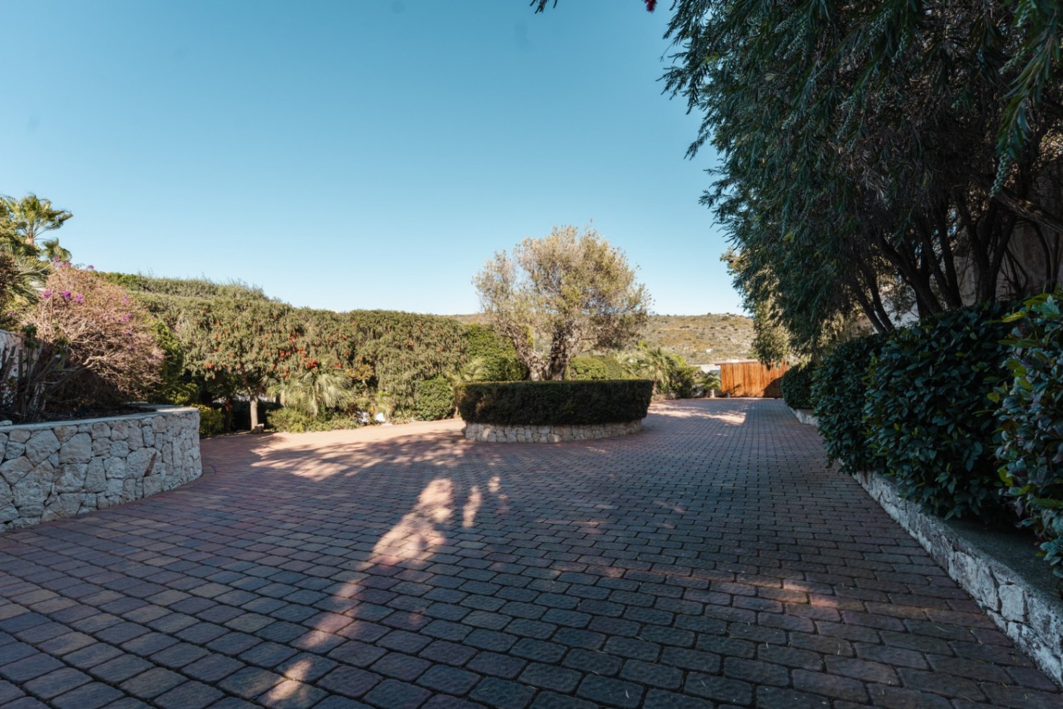 Ibicenco-style villa with sea views for sale in Moraira