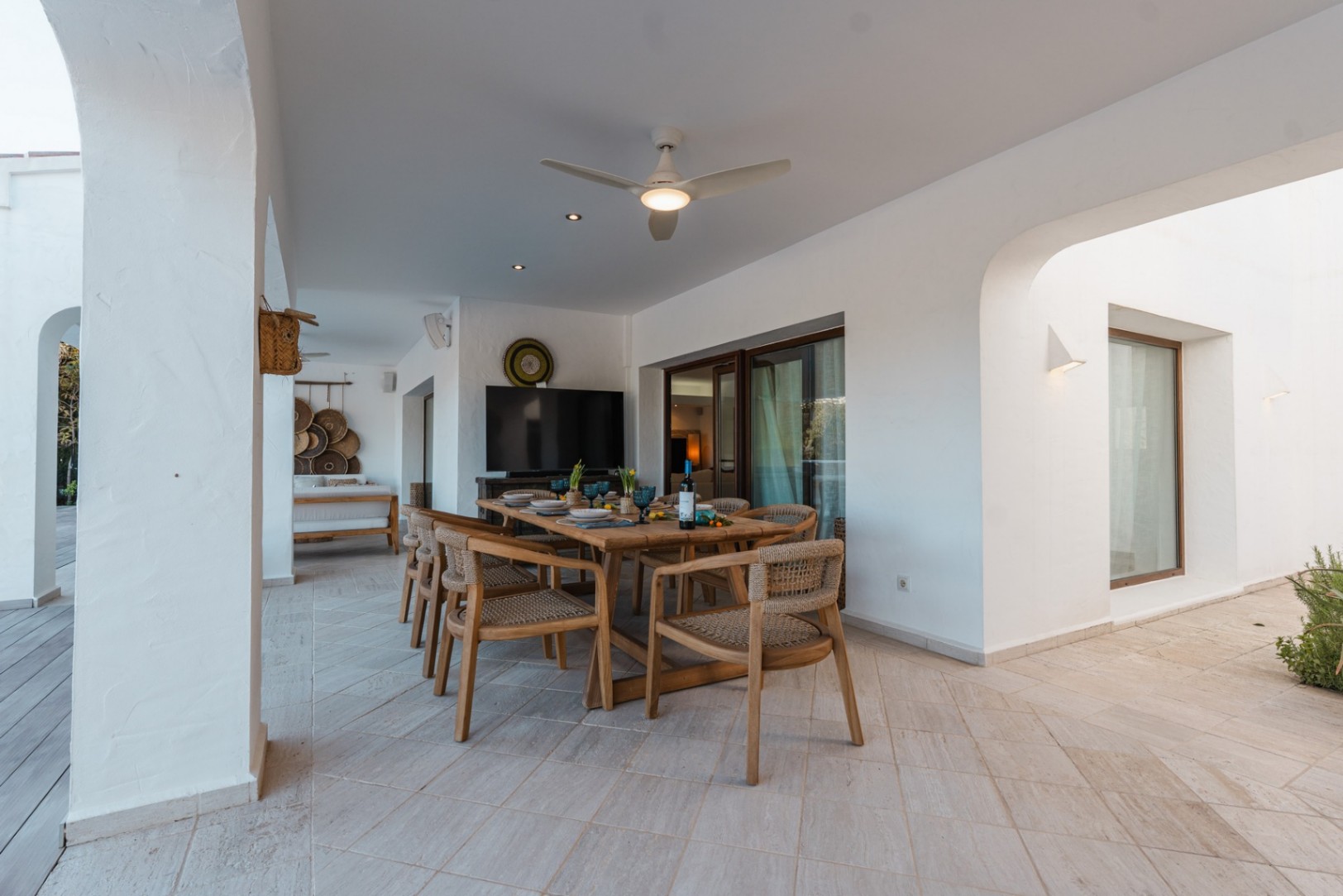 Ibicenco-style villa with sea views for sale in Moraira