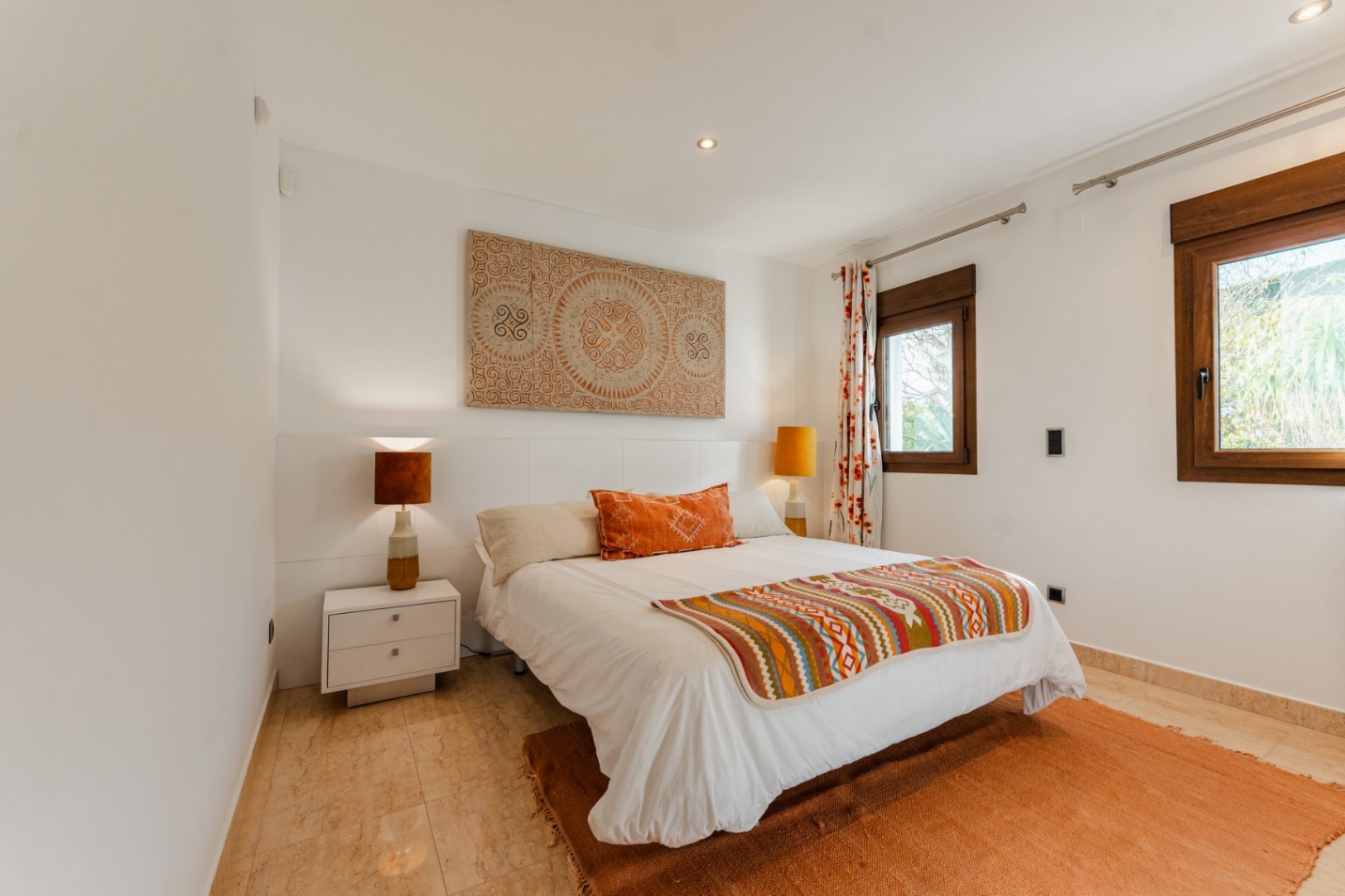 Ibicenco-style villa with sea views for sale in Moraira