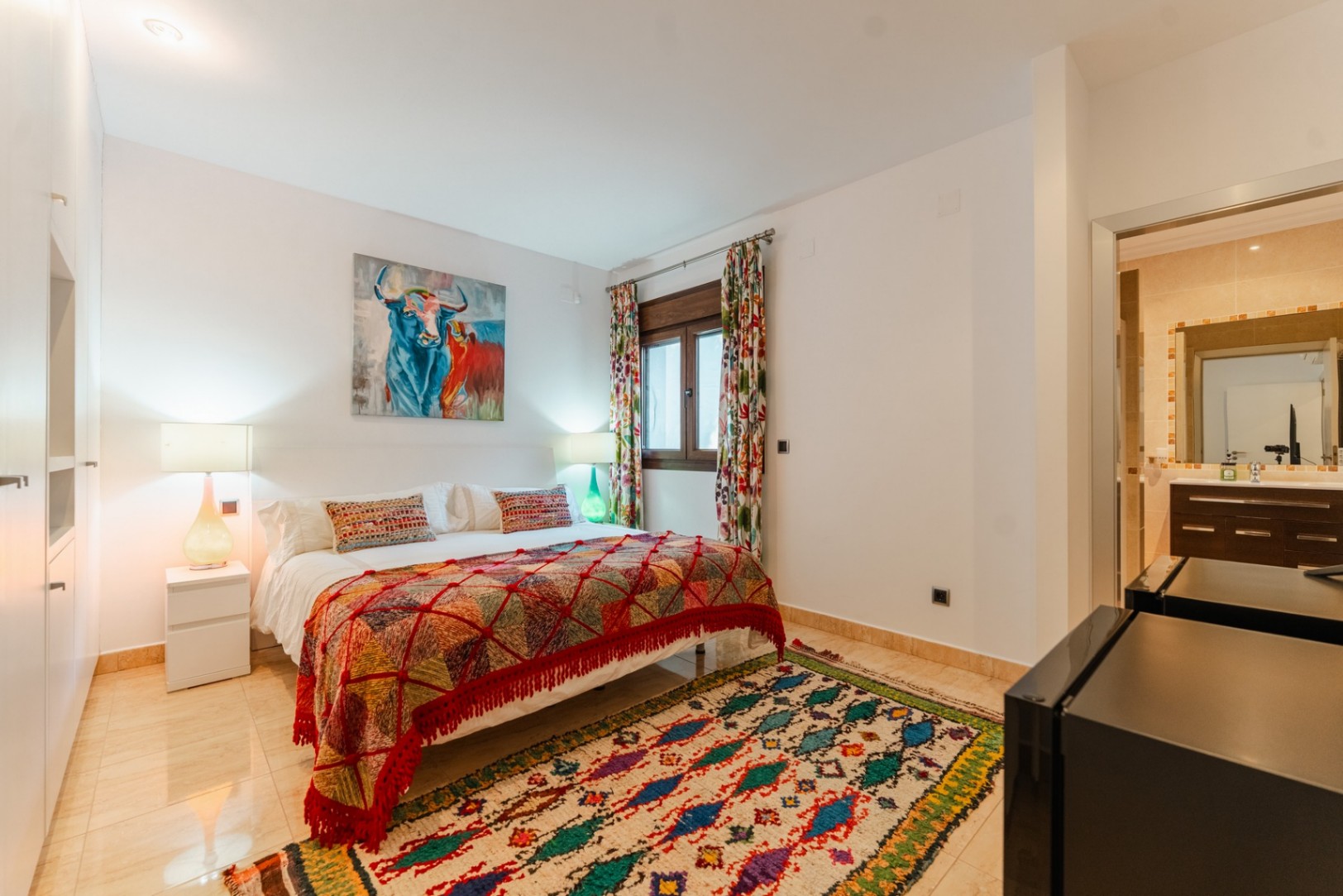 Ibicenco-style villa with sea views for sale in Moraira